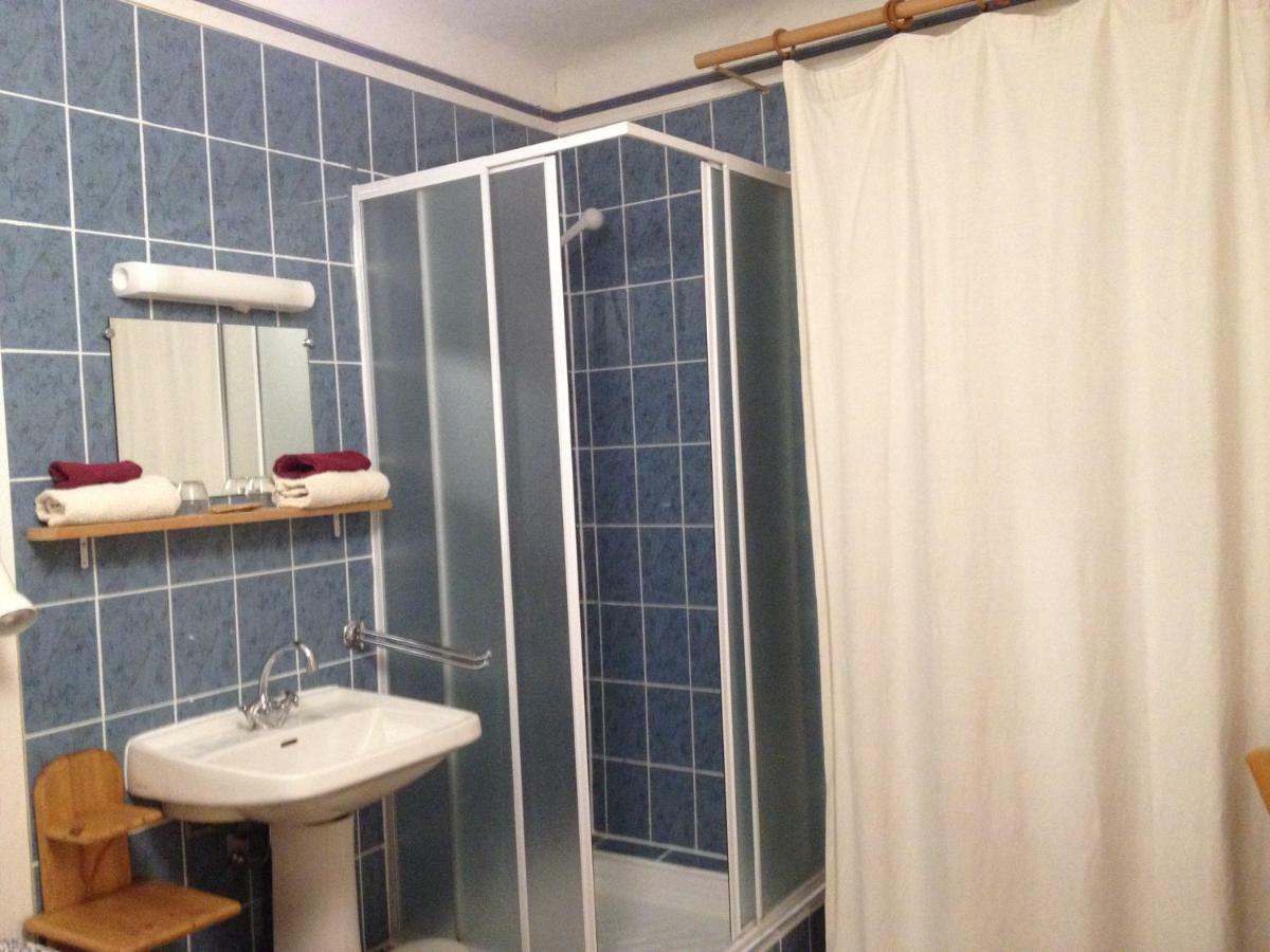 Auberge Du Prieure Saint-André-de-Rosans エクステリア 写真